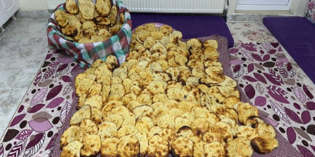 İmece usulü Ramazan hazırlığı: Tandır başında geleneği yaşatıyorlar! 7